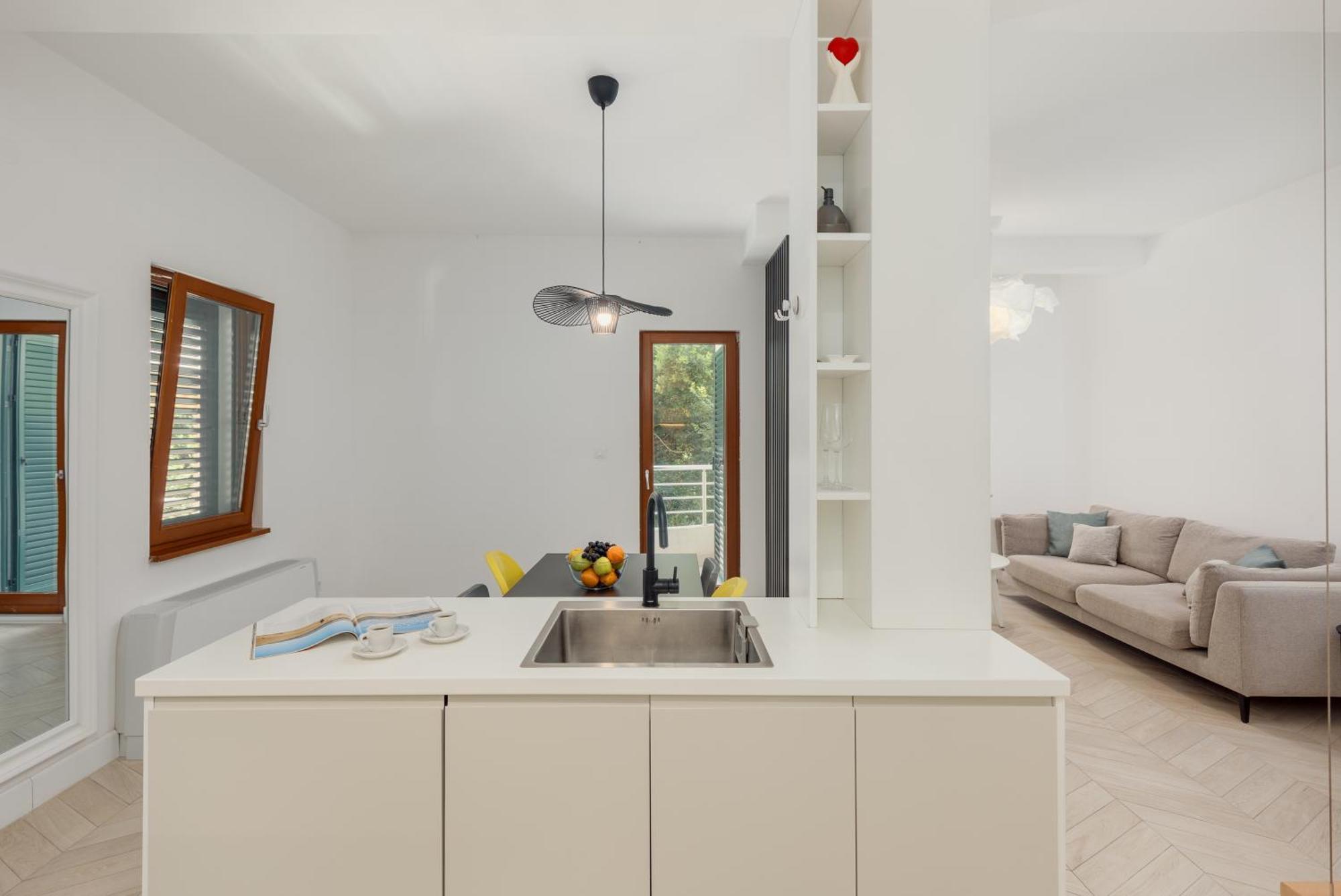 Apartment Mosaic Penthouse With Sea View Risan