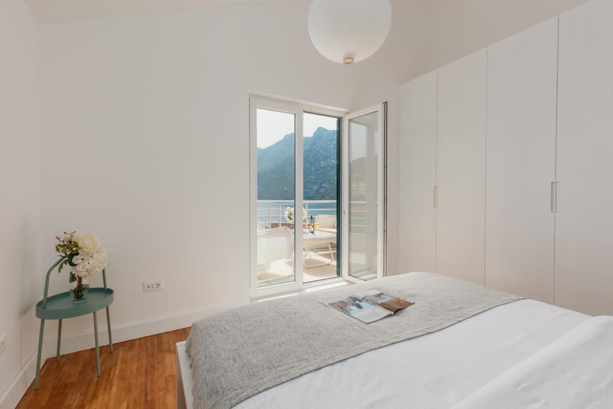 Apartment Mosaic Penthouse With Sea View